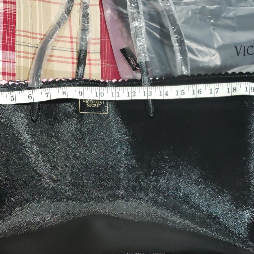 VICTORIA'S SECRET LARGE blk TOTE 13x22x12 - Picture 5 of 8